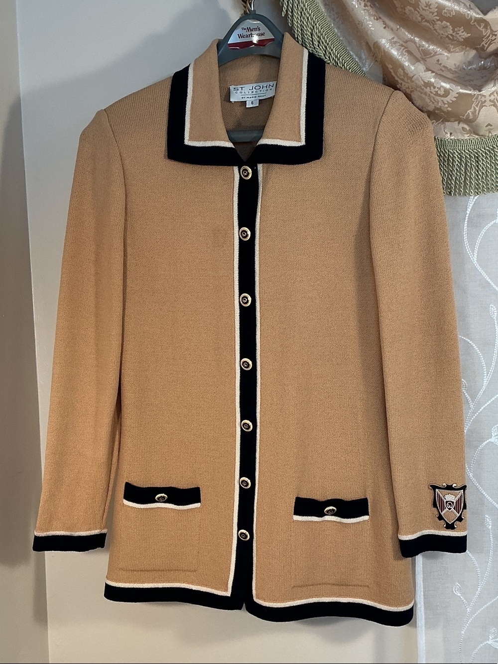 St. John Collection by Marie Gray Camel & Dark Navy Trim Knit Blazer Jacket Sz 6 - Picture 2 of 11